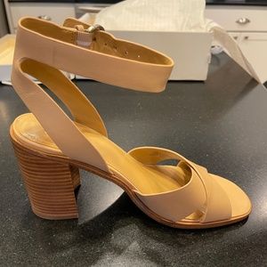 New Marc Fisher Tan Orla Leather Crisscross Strappy Open Toe Sandals, sz 10